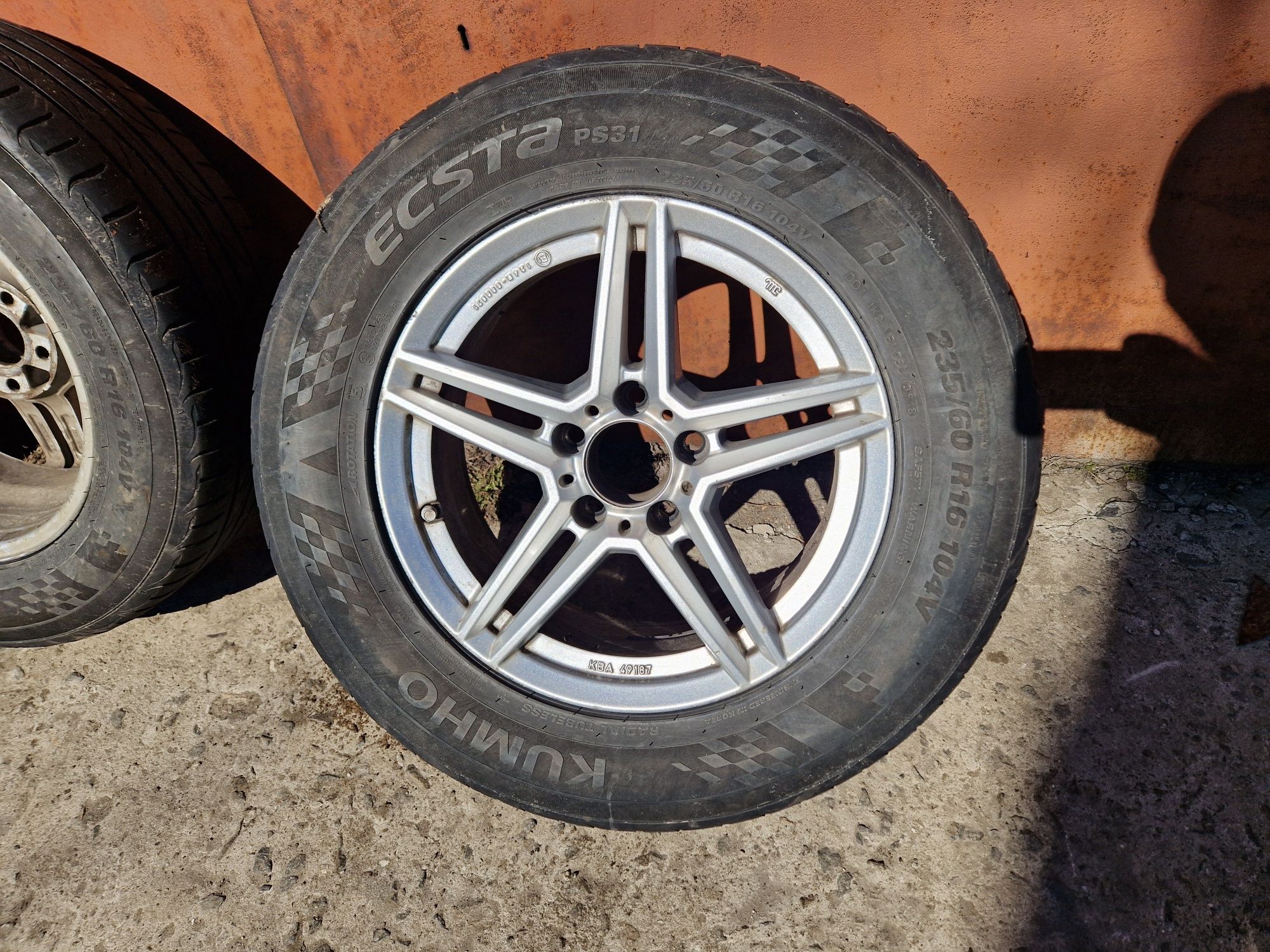 Диски з літньою резиною колеса в зборі Mercedes vito r16