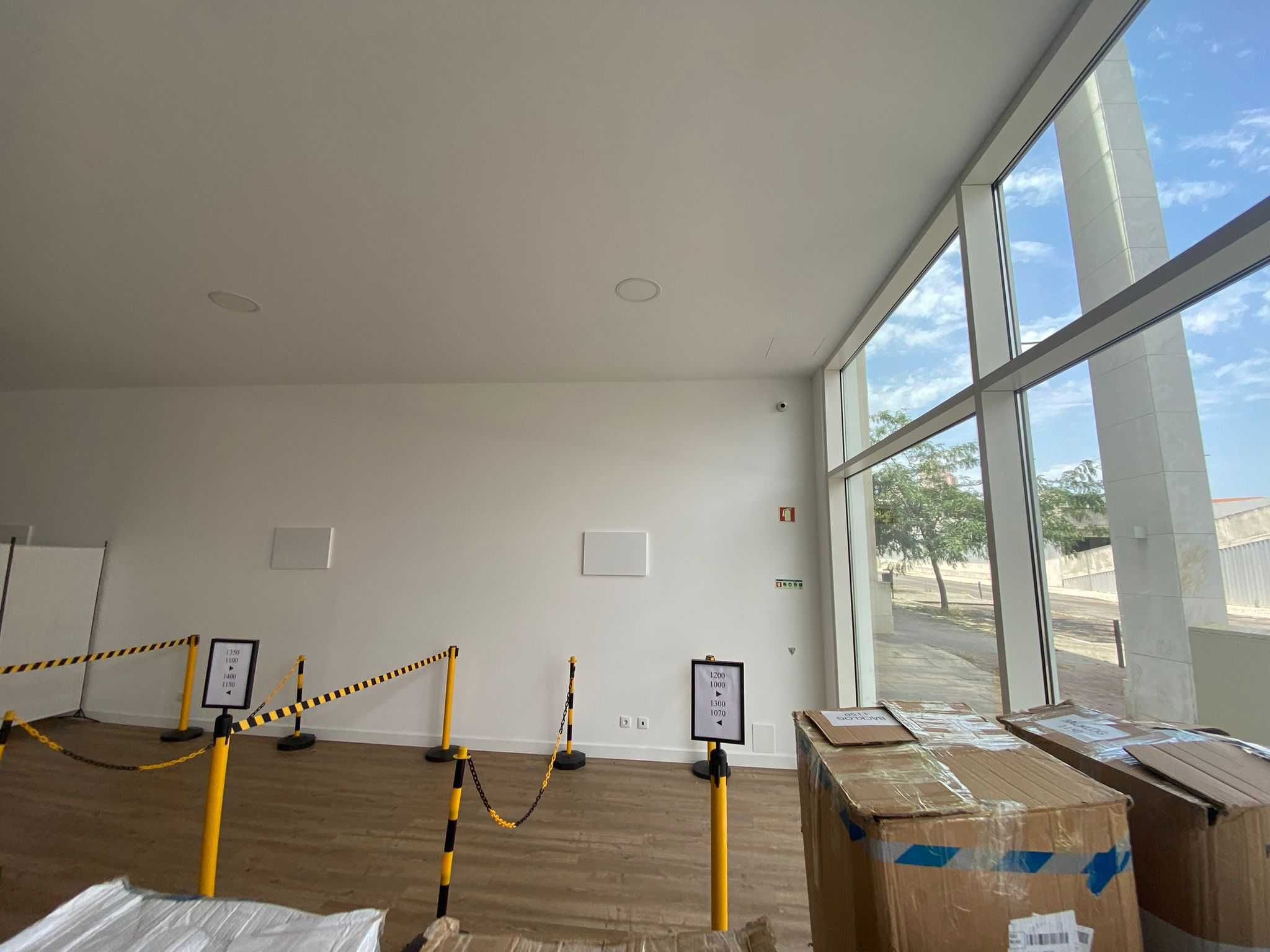 Sala Comercial / Espaço Versátil – disponível à tarde/noite