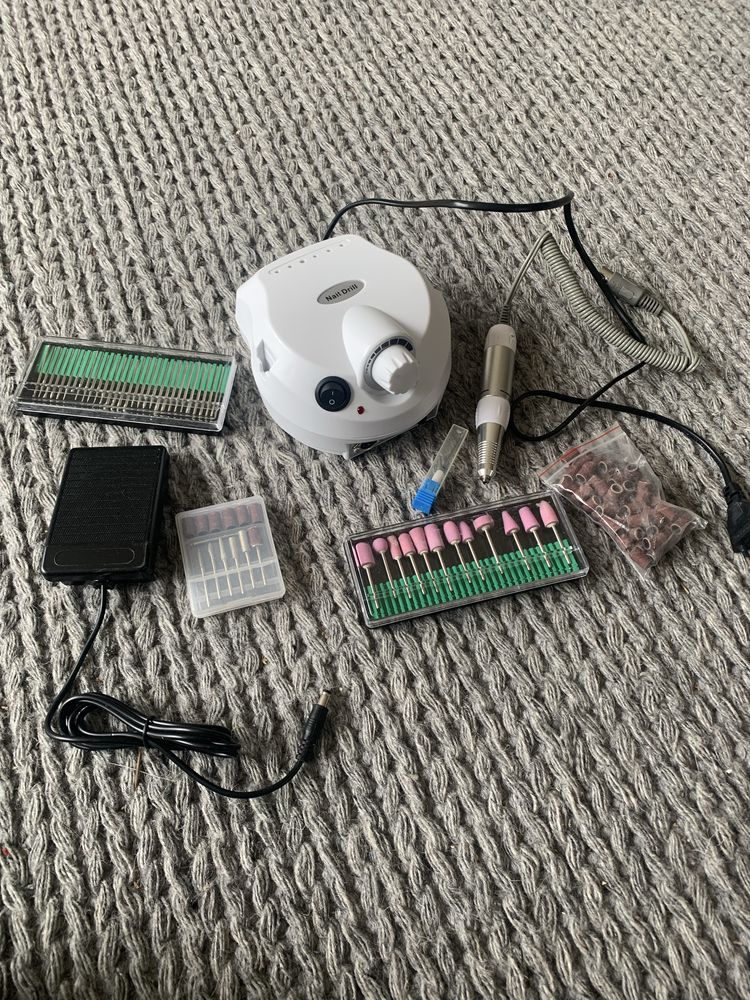 Frezarka do paznokci plus koncowki Nail Drill