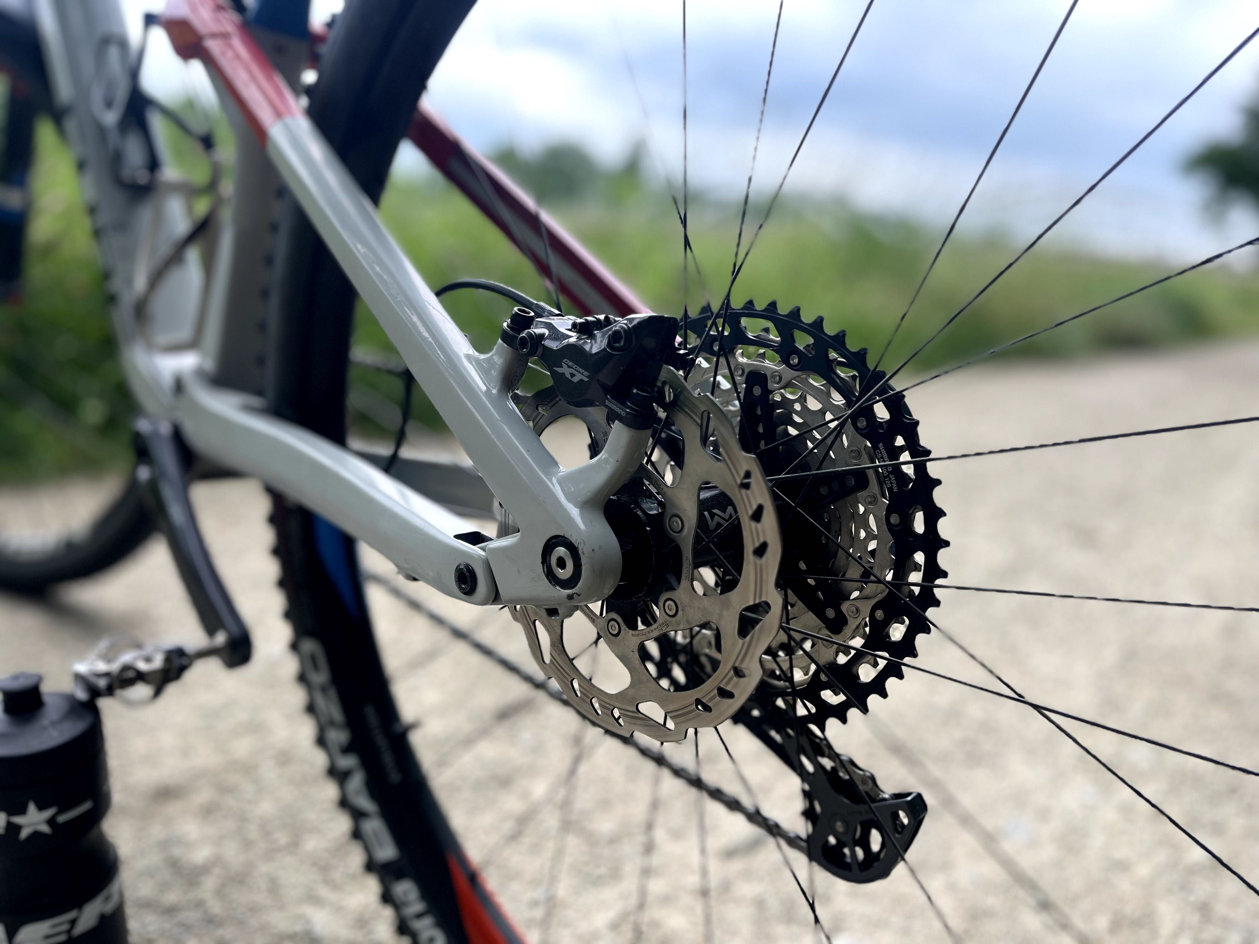 Cube AMS rozmiar M (168-178cm), 10.9kg