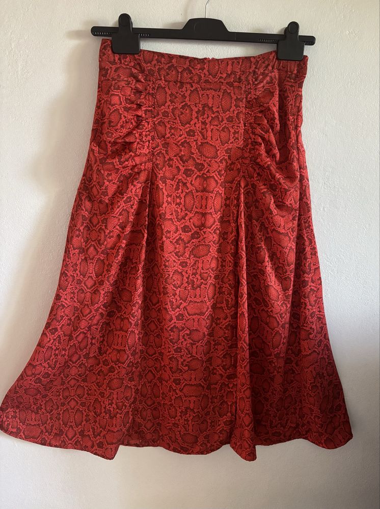Rozkloszowana spódnica w zwierzęcy print Mango r M