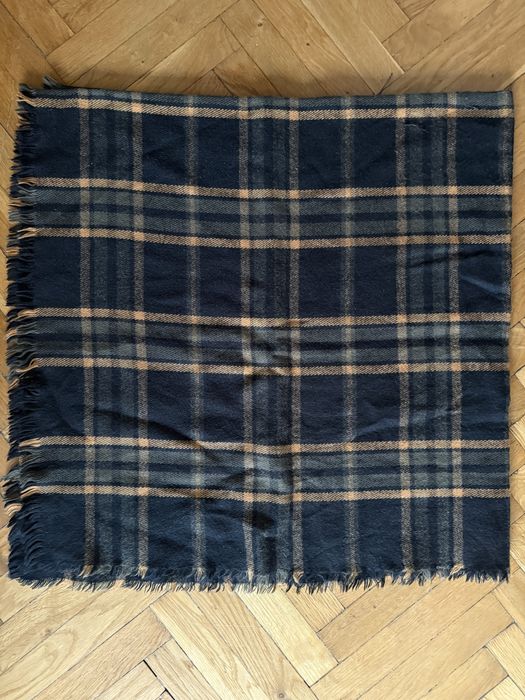 Duży szalik chusta koc Bershka krata czarno-pomarańczowa 140x140 cm