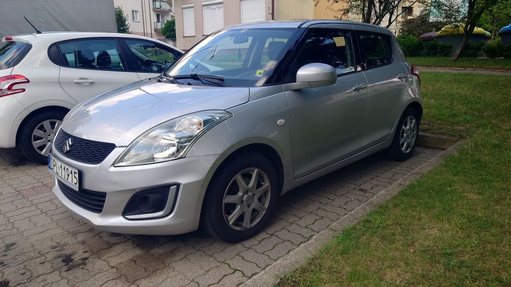Suzuki Swift 1.2 benzyna niski przebieg