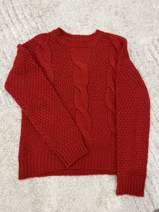 Светр червоний primark