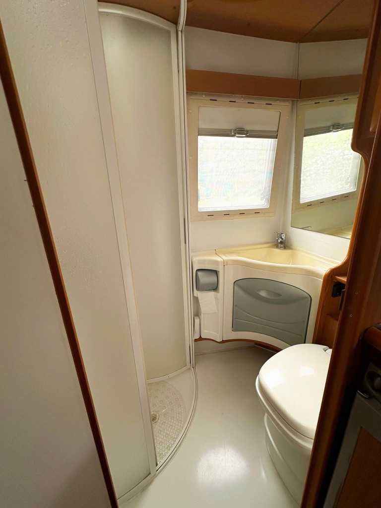 VW T5 - kamper z zabudową monokok (monocoque) firmy Wanner