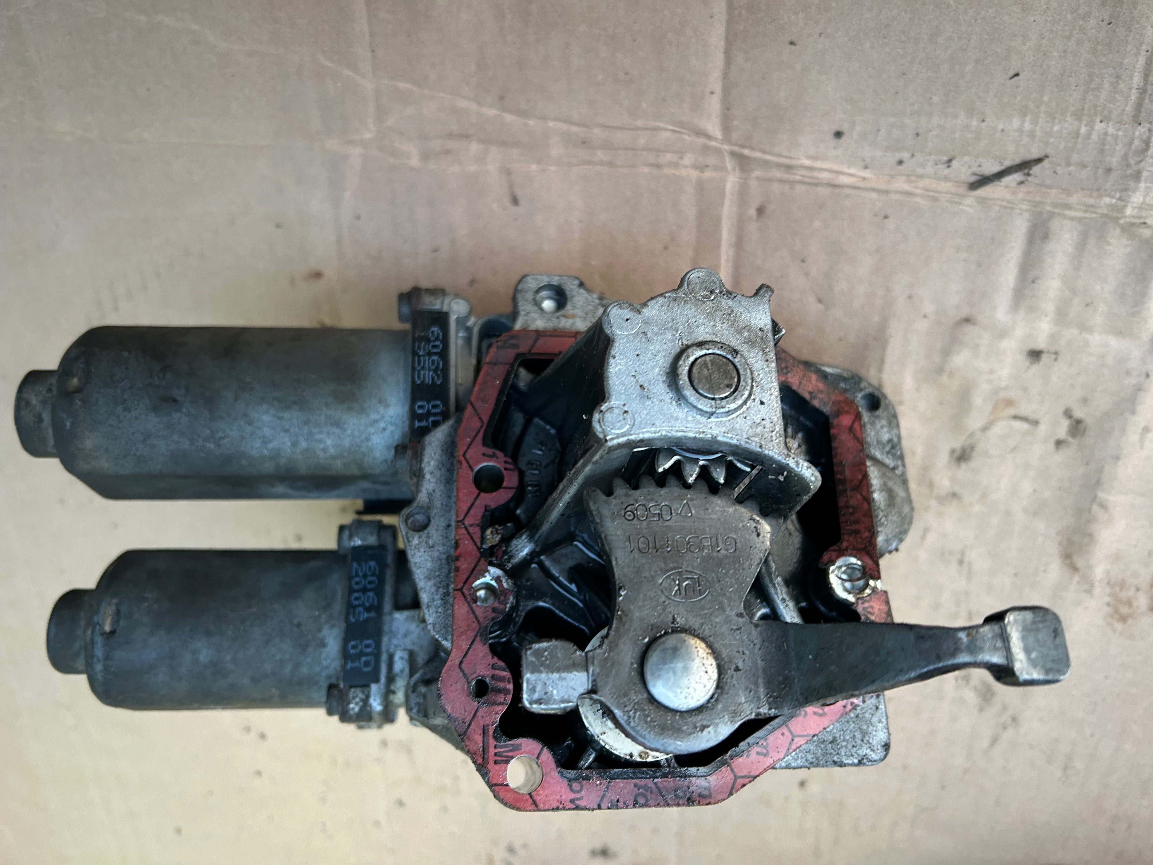 Sterownik skrzyni OPEL Corsa c easytronic komplet z wybierakami