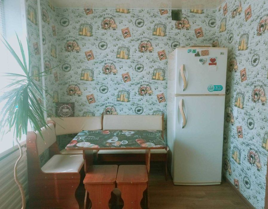 Продам двухкомнатную квартиру с ремонтом мебелью и техникой