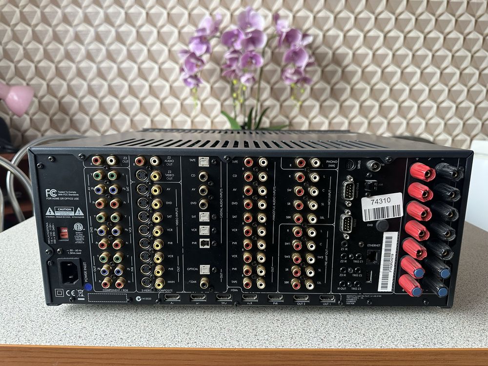 Amplituner Arcam AVR 600