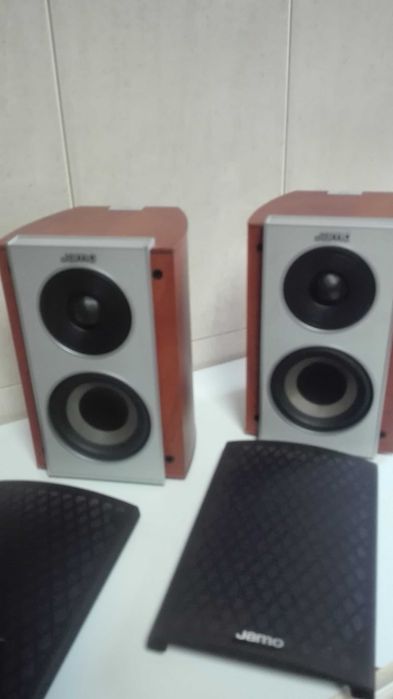 Colunas de marca Jamo