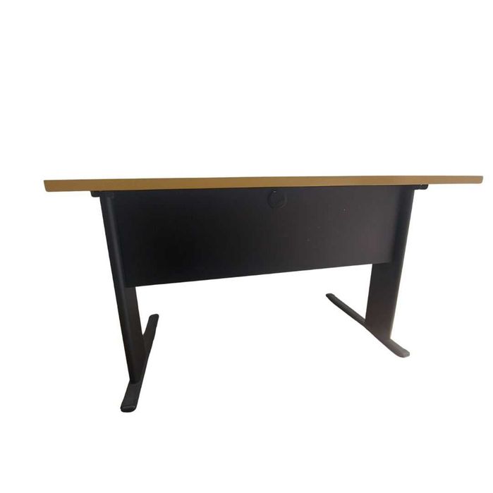 Secretárias com tampo folheado e estrutura em ferro