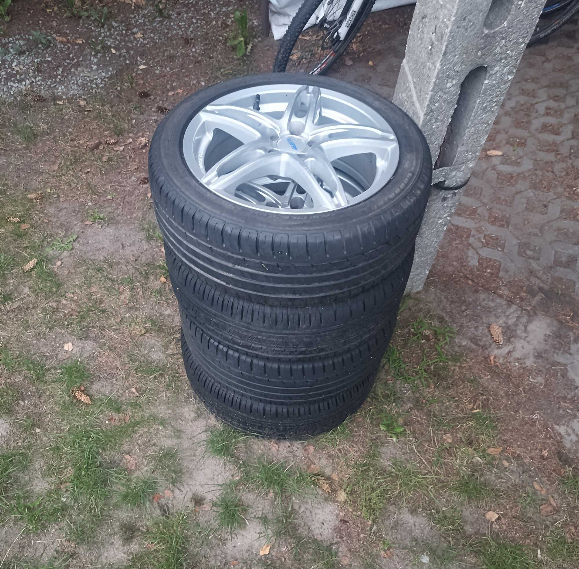 Felgi koła 5x100 r17 225/45/17 Subaru VW skoda seat et38 7j