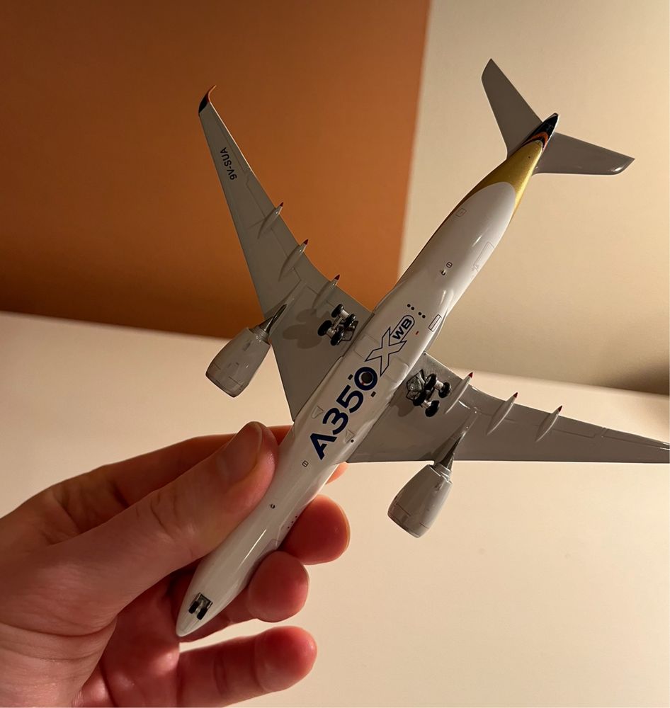 Model samolotu Singapore Airlines Airbus A350