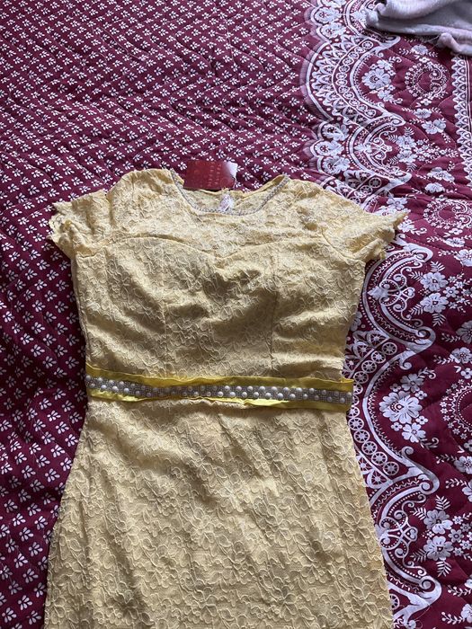 Платье нарядное. Очень нежное, круживное!