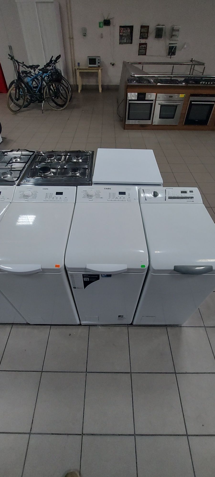 Пральна машина AEG 6кг верт.