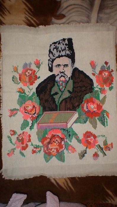 Картина Т.Г.Шевченко вышита крестом
