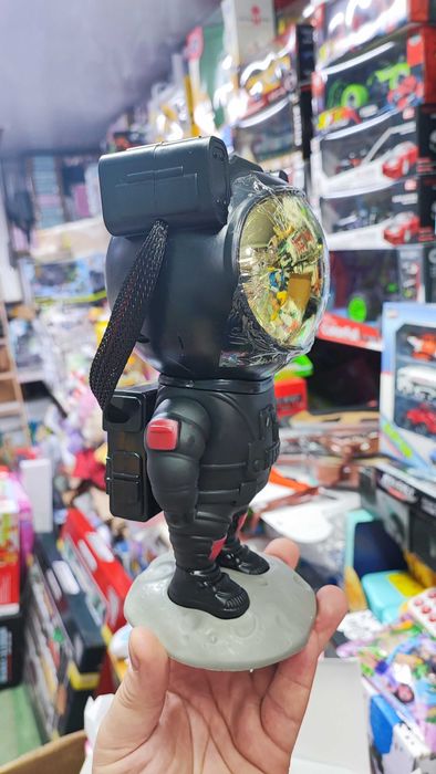 Нічник проектор космонавт зоряне небо австронавт