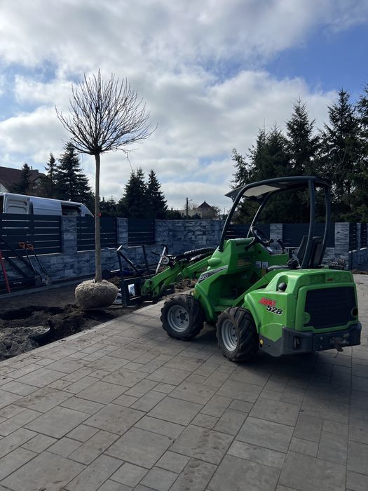 Wynajem Avant 528 z operatorem