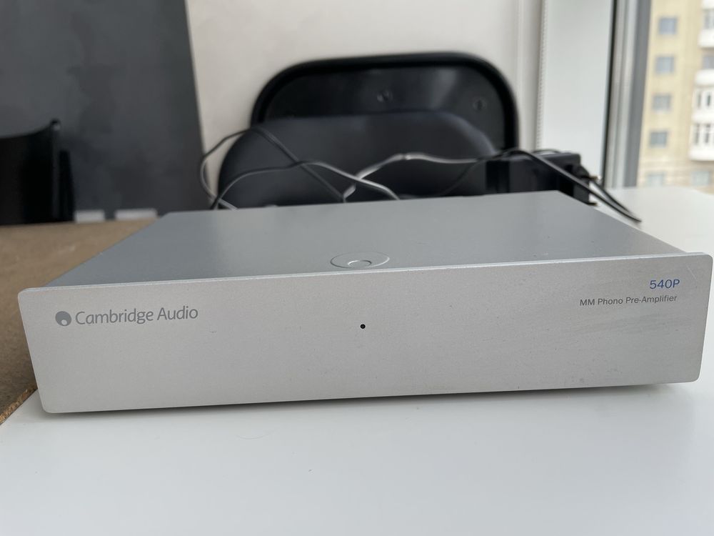 Програвач вінілових дисків Sherwood PM-9805 та фонокорректор