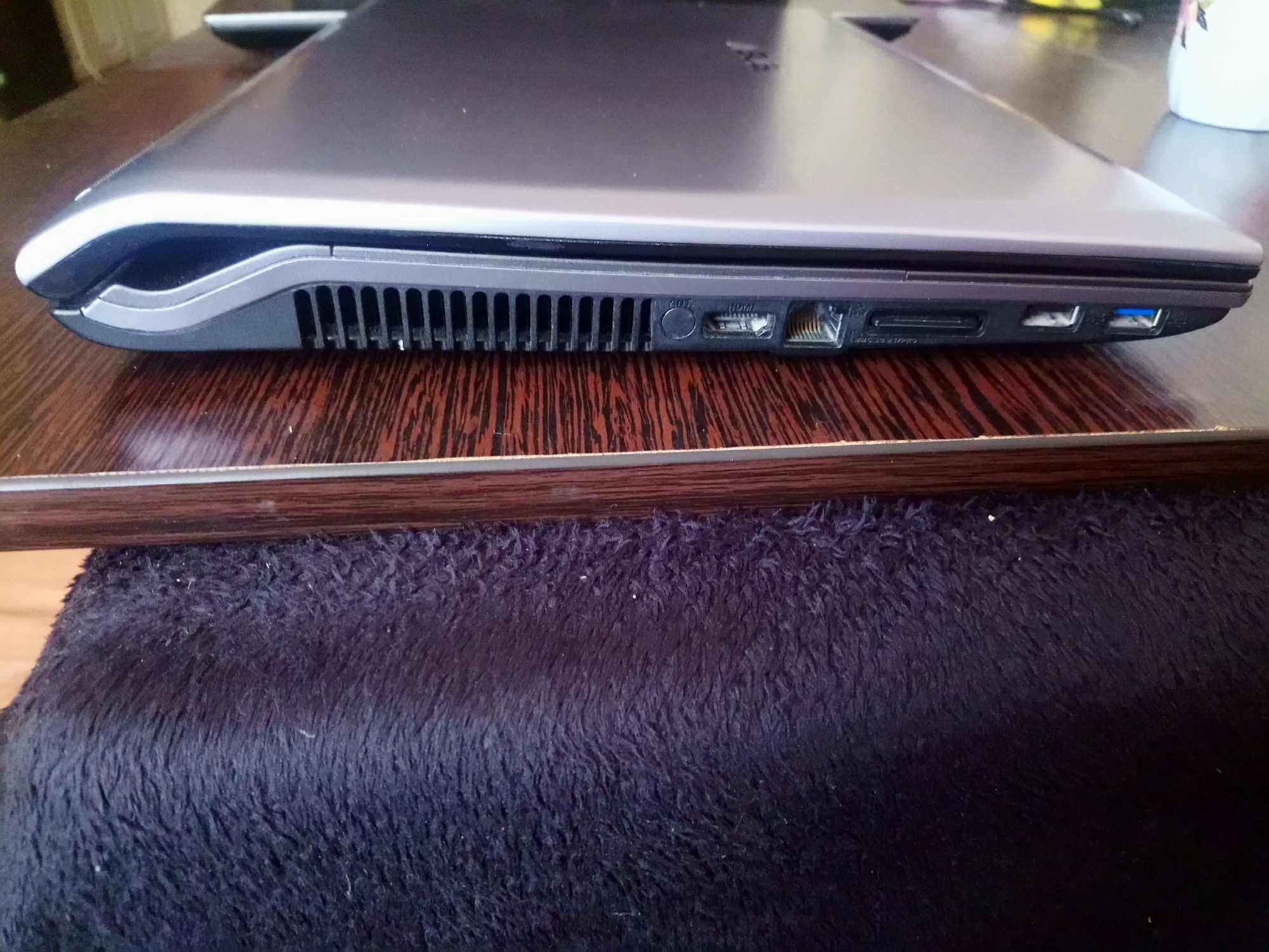 Ноутбук Asus, Игровой i5 озу 4gb, видео 2gb, hdd 500gb