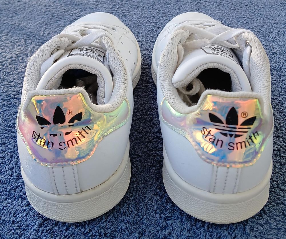 Białe sneakersy Adidas Stan Smith