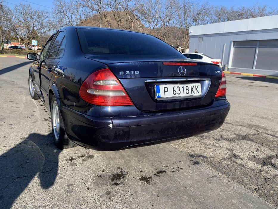 E211 mers авторозборка запчастини шрот кпп двері скло мотор блок фари