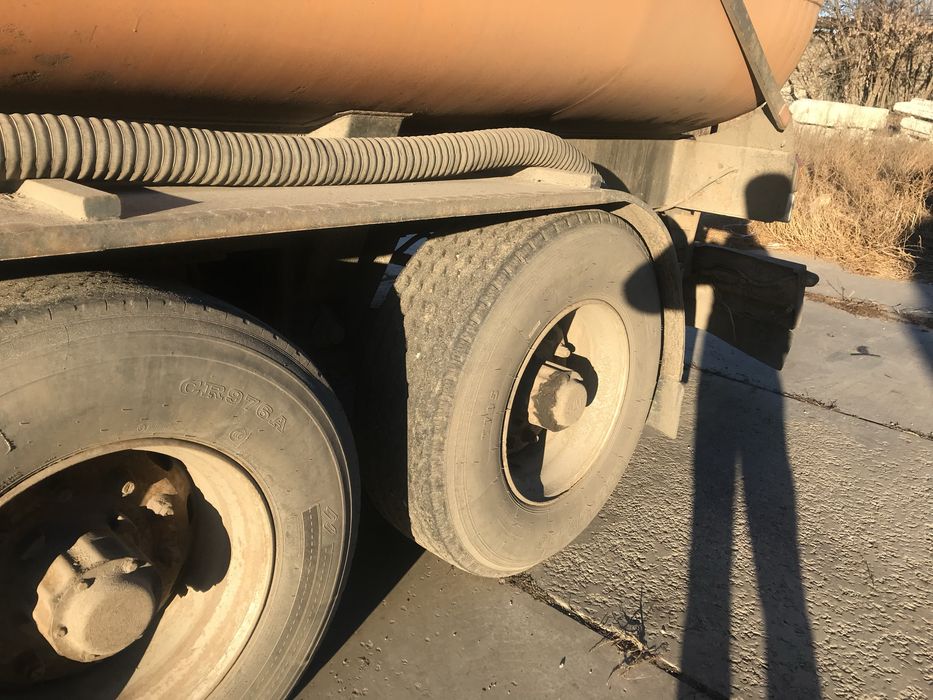 Напівпричіп-цистерна ЕХО 99983 2004р