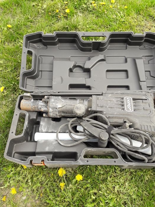 Аренда отбойного молотка, отбойника.