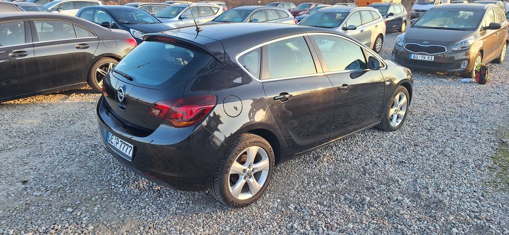 Opel Astra 1.4 Turbo Xenon PDC Tempomat Zadbana Zobacz