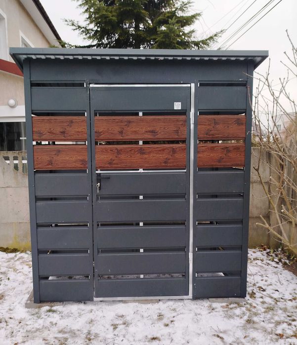 Wiata Śmietnikowa z Paneli w kolorze Drewnopodobnym