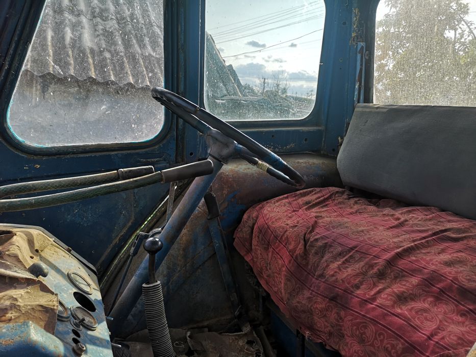 ЮМЗ 6л на стартері
