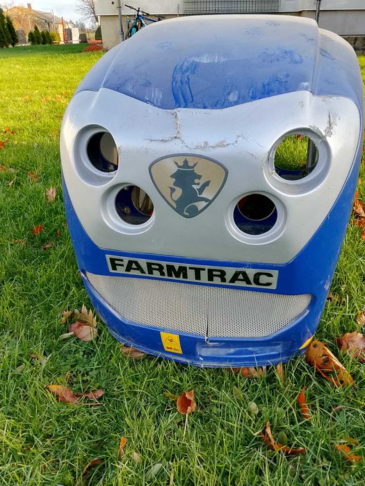 Maska do Farmtrac 690dtn, uszkodzona