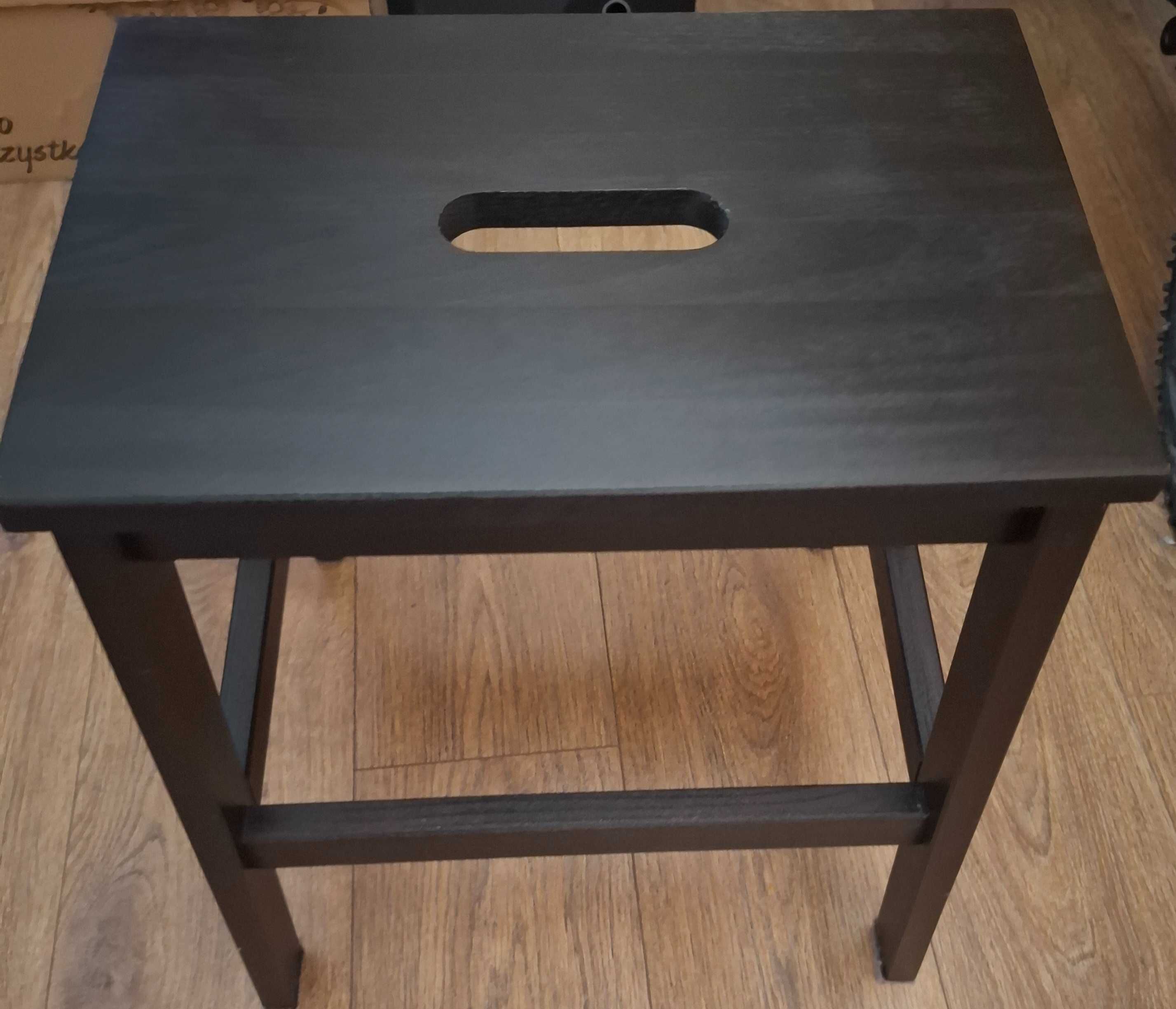 Taboret ze schodkiem BEKVAM czarny