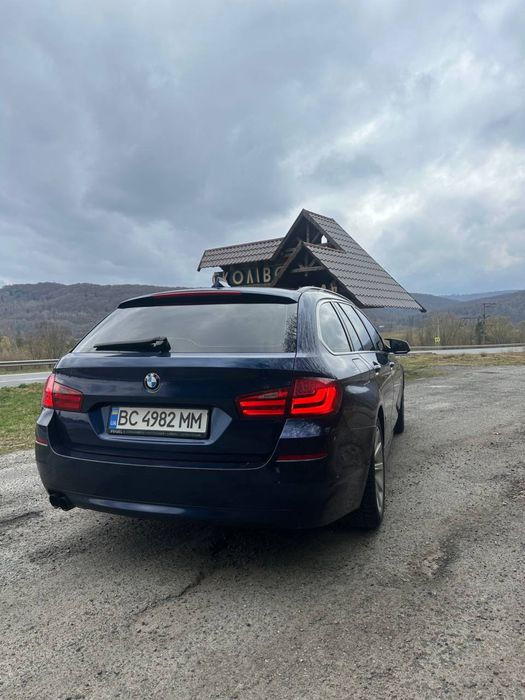 Бмв ф11 520д 2011р