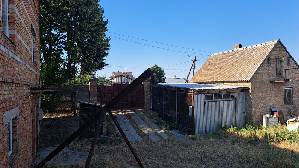 Продаю 2 дома в одном дворе.  Харчатовка Святониколаевка Мешково-Погор