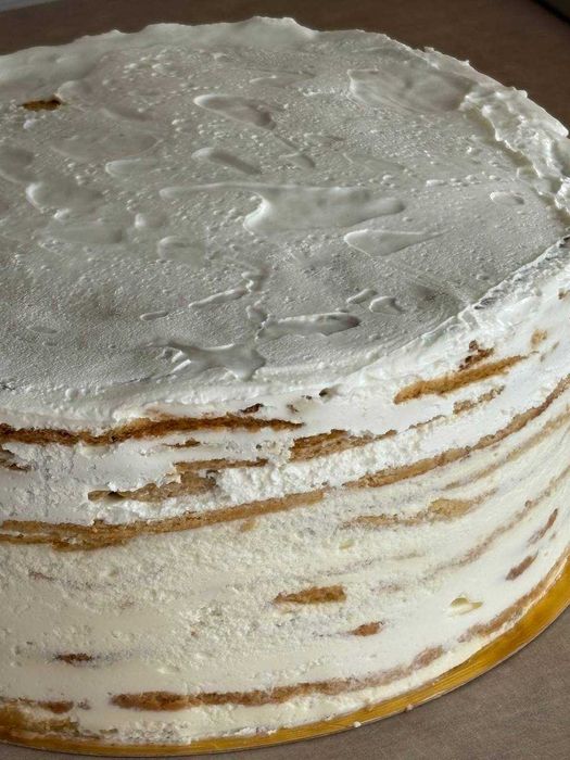 Принимаю заказы на торты к праздничному столу