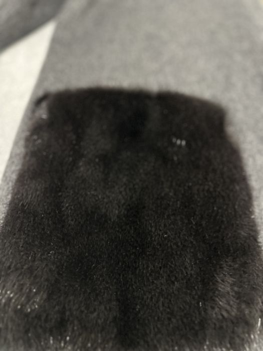 Стильне пальто з альпаки з норковими кишенями