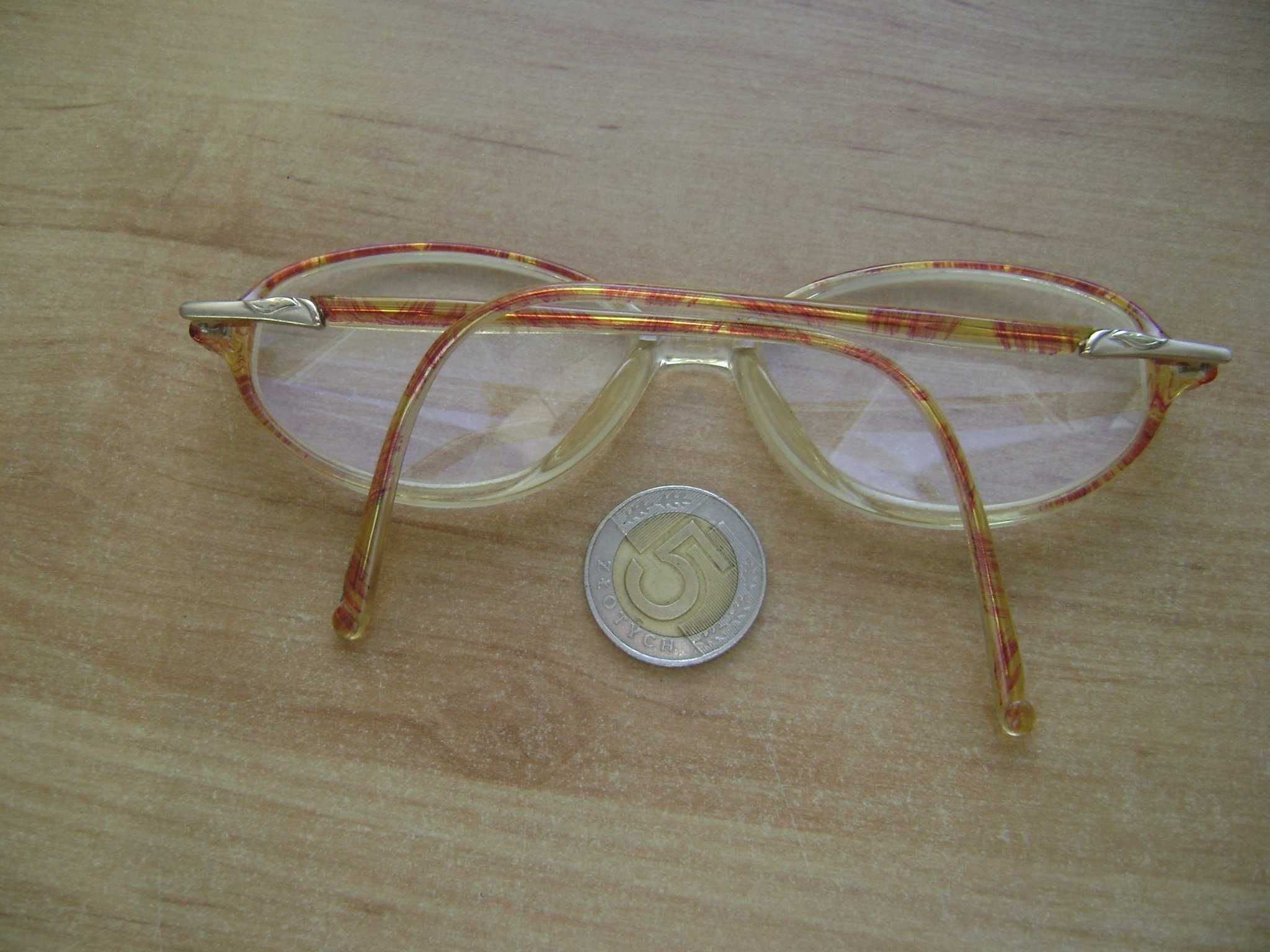 Starocie z z PRL Okulary damskie korekcyjne +3 dioptrie rozstaw 13 cm