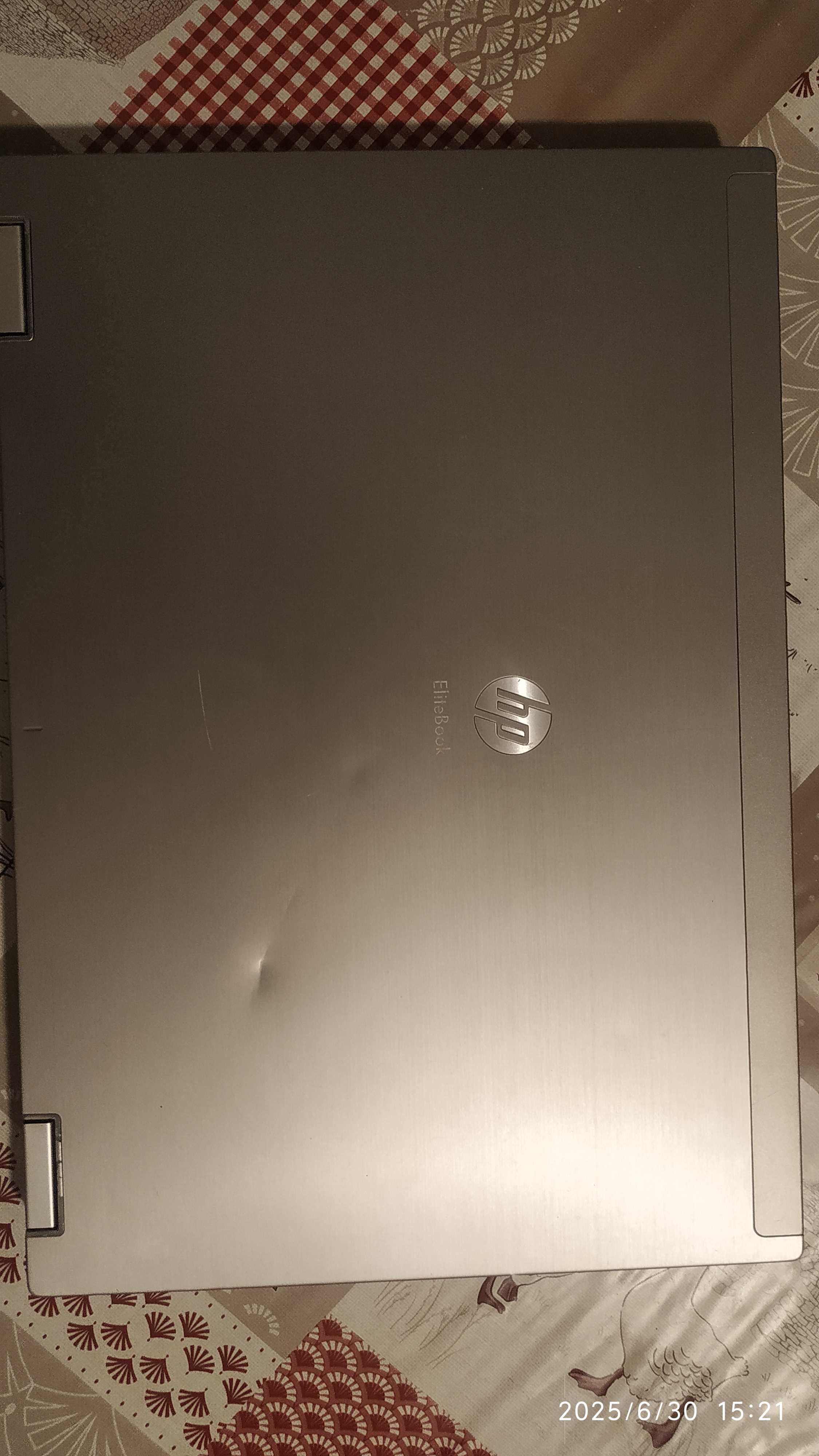 HP Elitebook processador i7 8Gb RAM SSD250GB + mala transporte HP