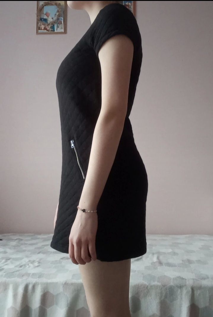 Czarna sukienka mini
