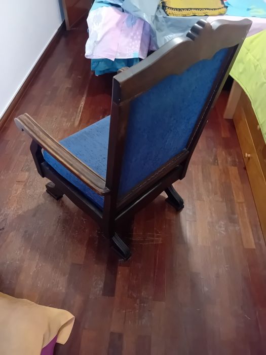 Cadeira Reclinável de Baloiço Antiga
