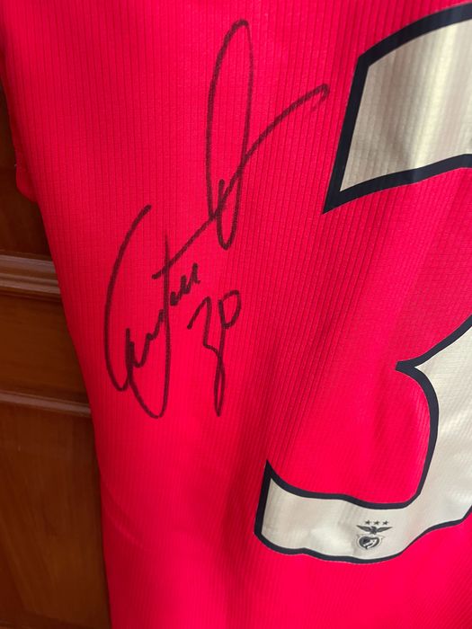 camisola benfica otamendi autografada certificado Adidas oficial