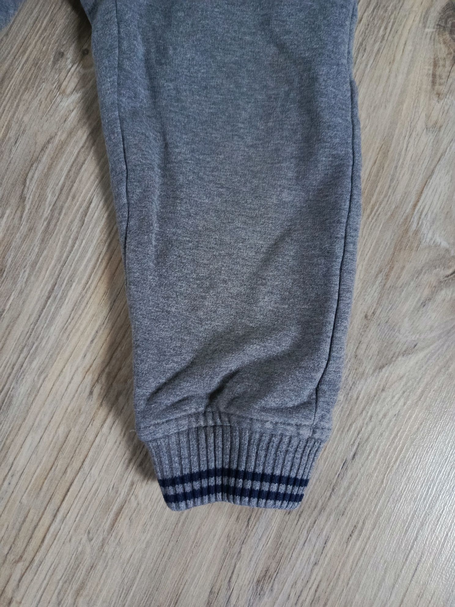 Rozmiar 86 spodnie bluza dla chłopca name it zestaw