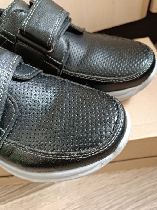 Шкіряні туфлі в школу Clibee