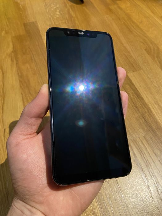 Smartfon Xiaomi mi8