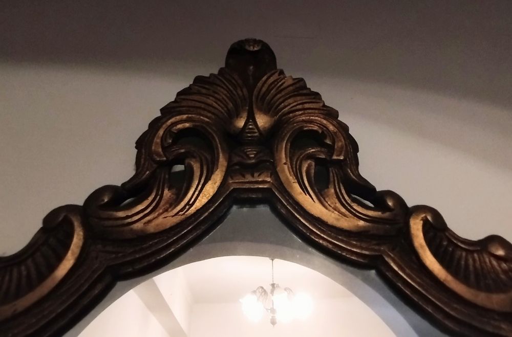 Conjunto de aparador com espelho rústico