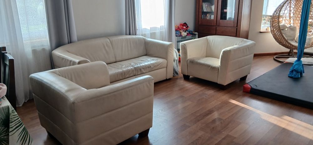 Sofa skórzana z opcją spania plus fotele