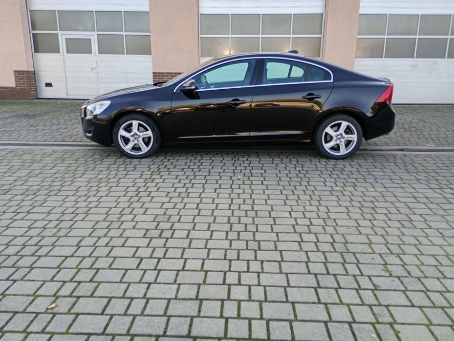 Volvo S60 II 2.0 163 km