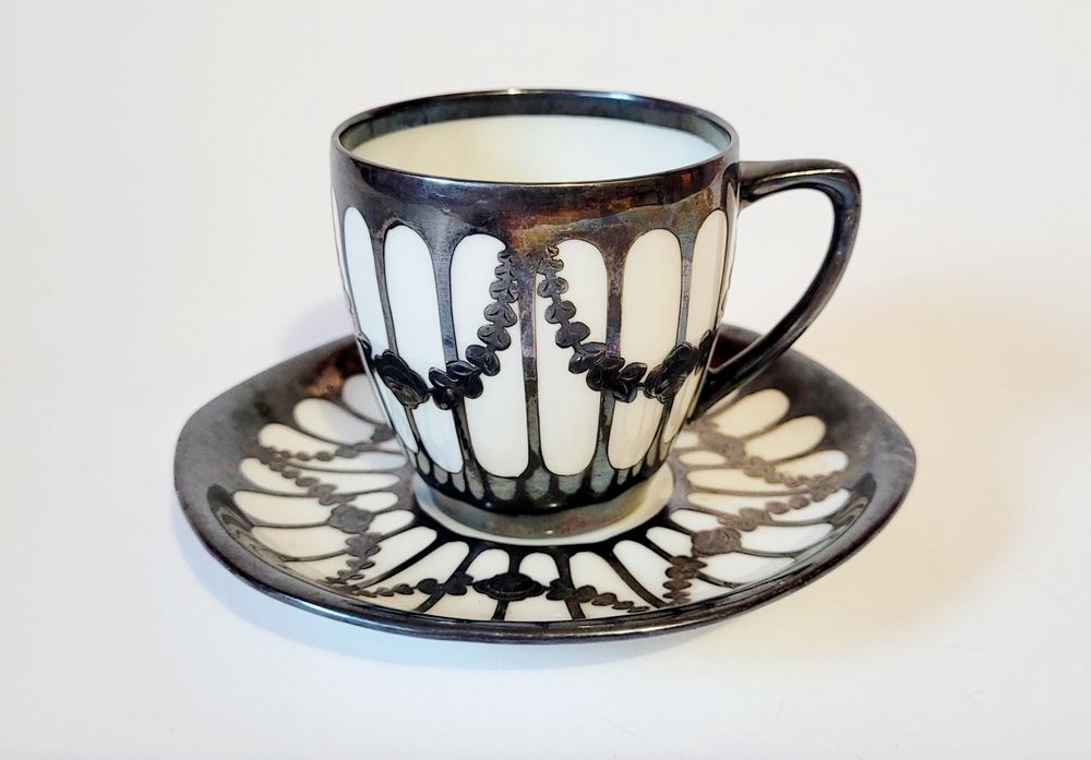 Filiżanka kolekcjonerska galwanizowana srebrem Fraureuth Niemcy Sakson