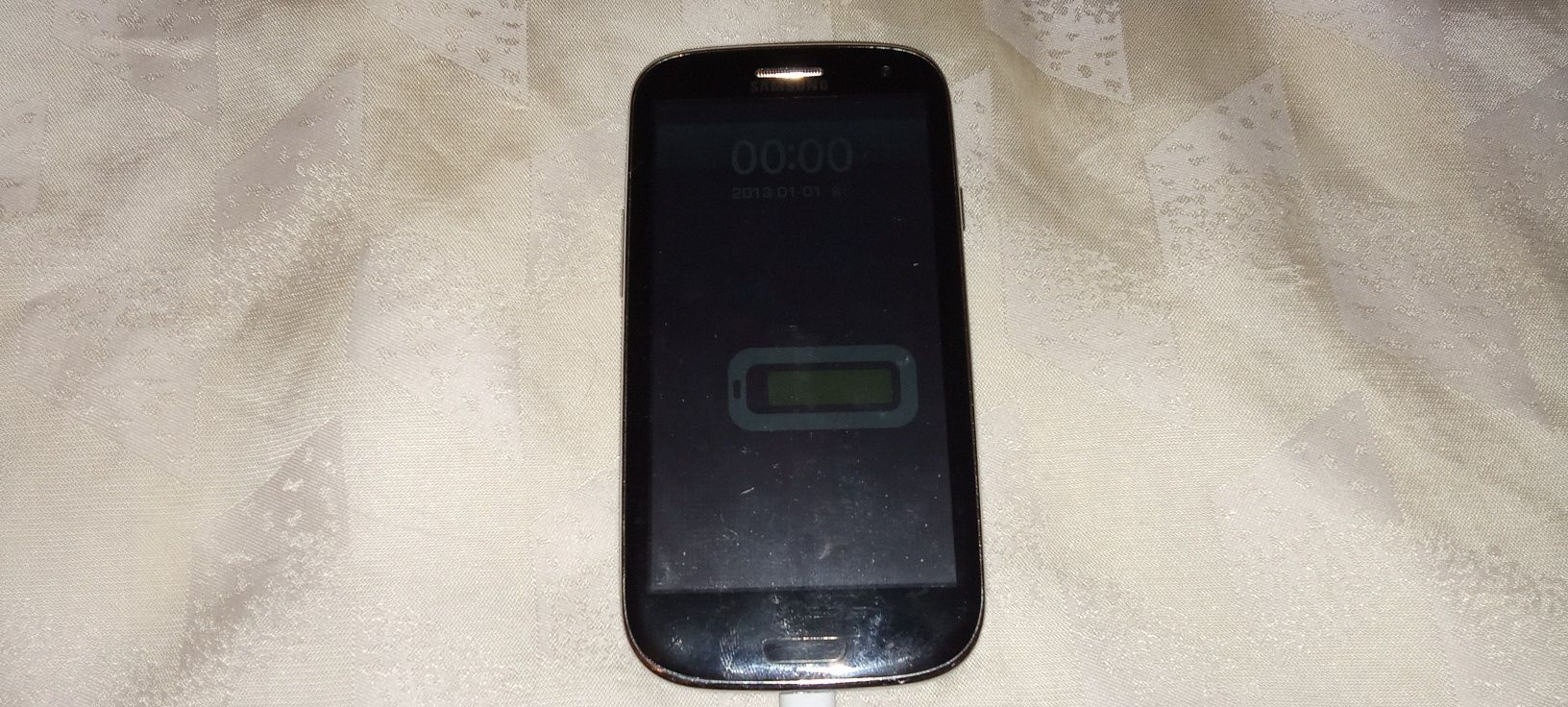 Телефон Samsung GT l 9300