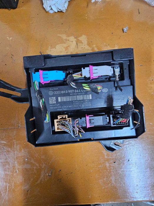 Moduł Komfortu Sterownik BCM Audi A4 B8 A5 Q5 8R